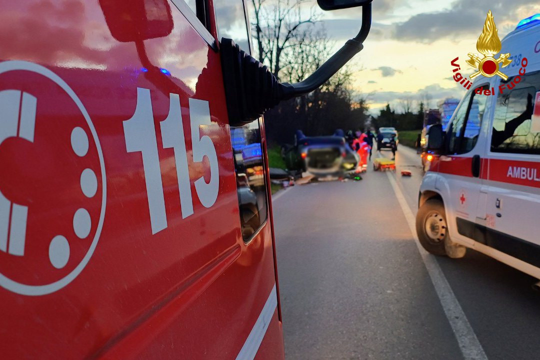 VeraTV.it | Scontro tra moto e auto a Carsoli: grave un 18enne