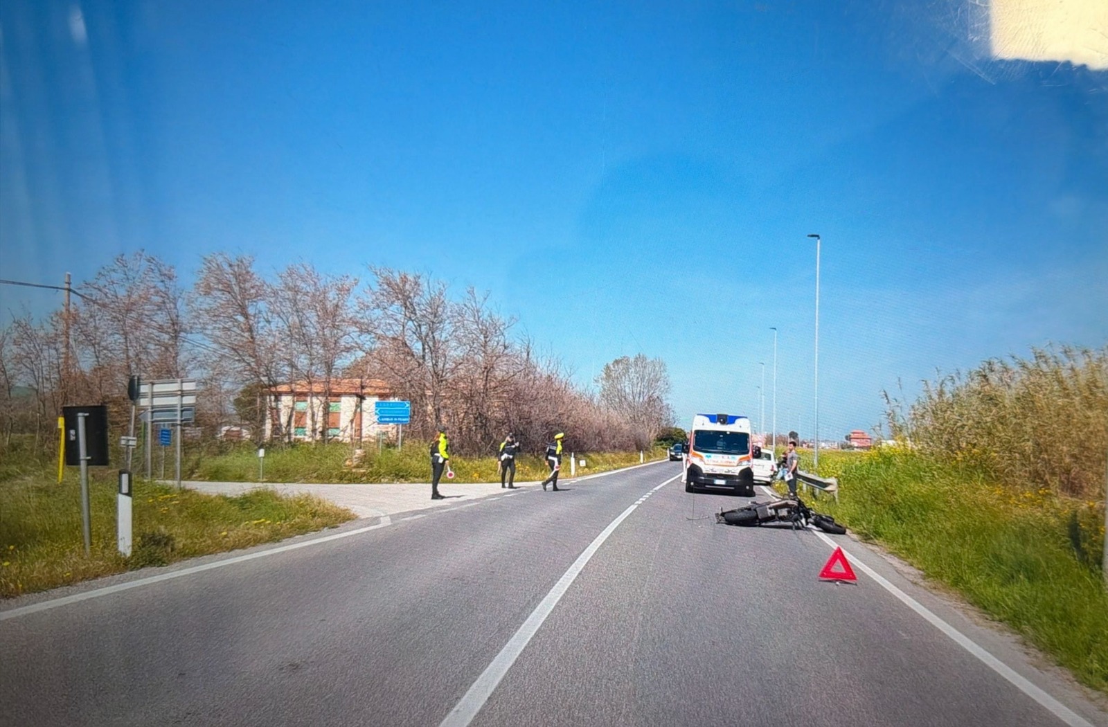 VeraTV.it | Incidente tra un’auto e una moto a Fano, grave centauro