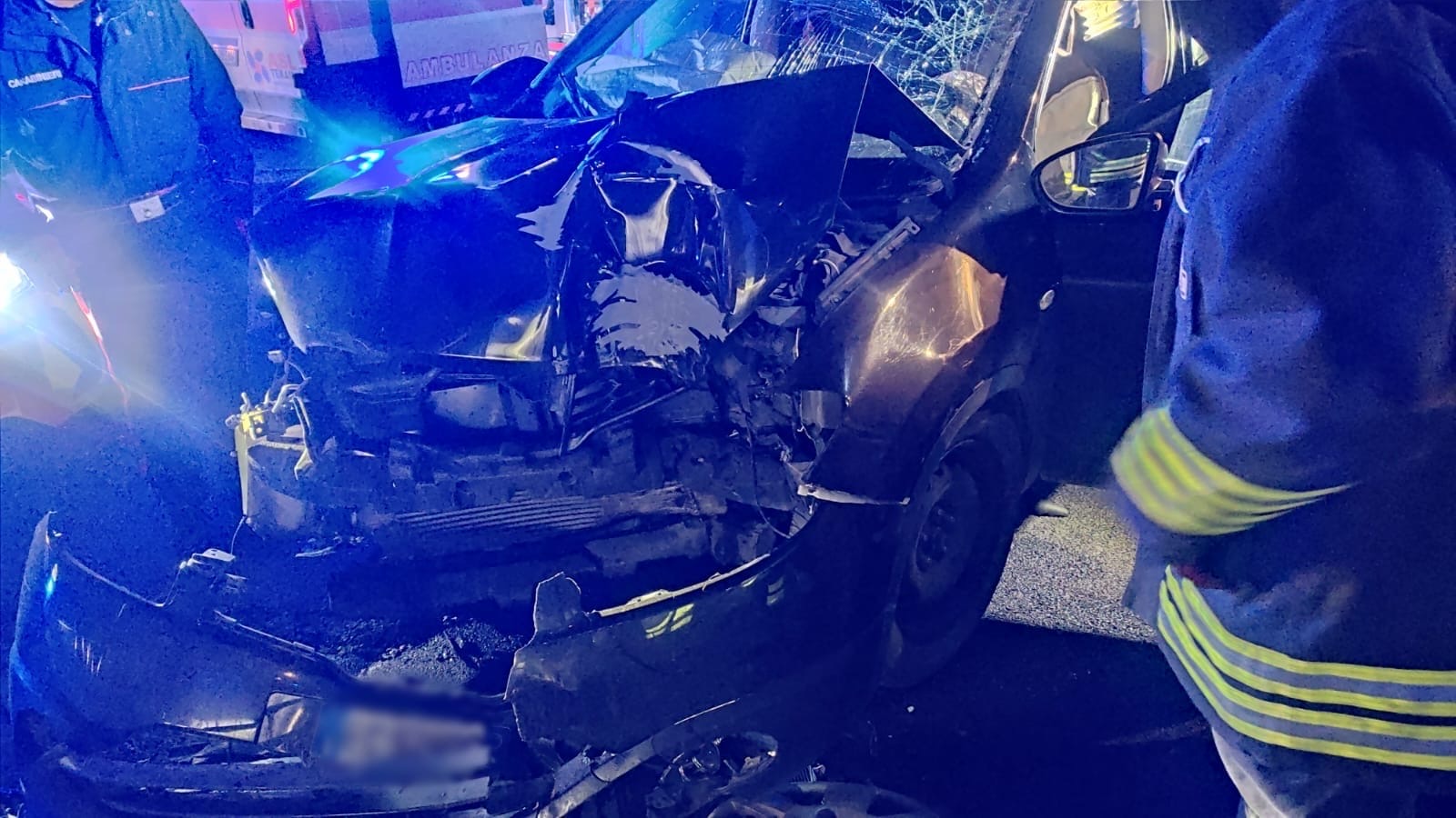 VeraTV.it | Tragico schianto contro un albero, perde la vita una donna ...