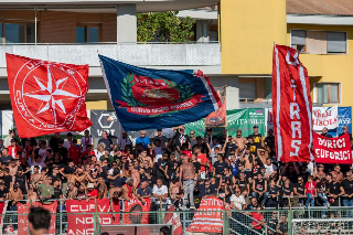 Ancona, la Curva: "Manca ancora una forte proprietà, ciascuno si assuma le proprie responsabilità"