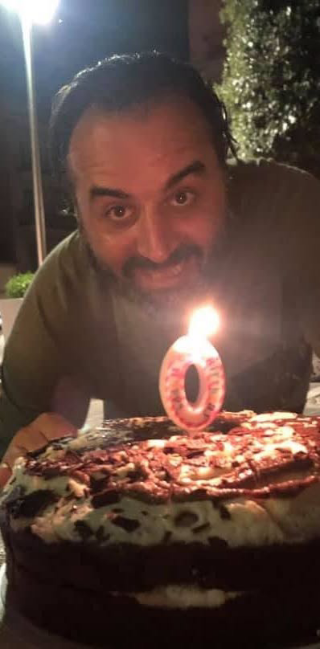 Civitanova - Trovato morto in casa l’ex Pr Simone Giri: domani i funerali del 53enne