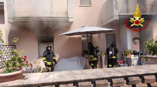 Incendio in un appartamento a San Benedetto: paura in via Carnia, abitazione dichiarata inagibile