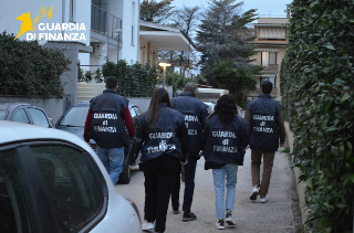Pescara - Finanza, confiscati beni per 11,5 milioni a imprenditore del teramano