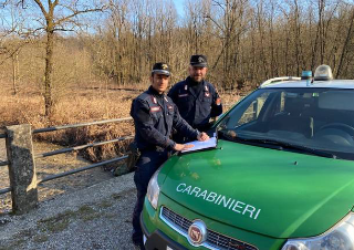 Pescara - Discarica abusiva a Spoltore, sequestrata dai forestali