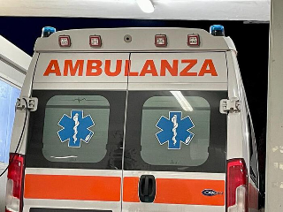 Ancona - Ha un malore in casa e muore, allarme lanciato dalla fidanzata