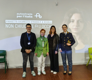 Sicurezza stradale - Autostrade per l’Italia e Polizia incontrano gli studenti a Pescara