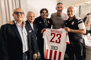 Maceratese,  maglia biancorossa al campione del mondo Materazzi