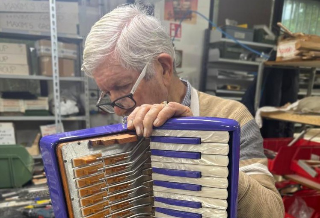 Da Castelfidardo una fisarmonica in regalo per la Fiorentina
