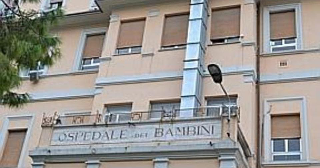 Ascoli Piceno - Bambino di 22 mesi al Salesi per meningite da meningococco: condizioni stabili