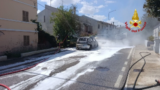 Trecastelli - In fiamme auto alimentata a metano: coinvolta anche una vettura parcheggiata vicina