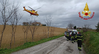 Belvedere Ostrense - Scontro da due auto, una si ribalta