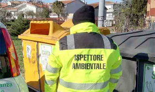 San Benedetto - Rifiuti, 3mila controlli dell’ispettore ambientale e quasi 300 multe in un anno