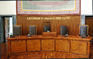 Pesaro - Docente precario da 12 anni fa causa alla scuola e vince, risarcimento 28 mila euro