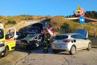 Falconara Marittima - Incidente sulla statale Adriatica: quattro feriti trasportati in ospedale