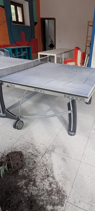 Recanati - Irruzione al centro di volontariato: “Minacce e una svastica”