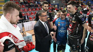 Lube spalle al muro, coach Giannini: “Siamo fragili, vincere aiuterebbe”