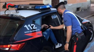 Arrestato il ladro del tentato furto al calzaturificio, nella stessa notte delle auto in fiamme