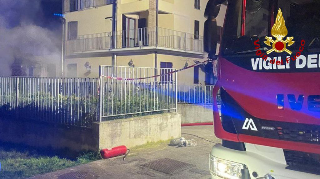 Monte Porzio - Fiamme nel garage, famiglia evacuata