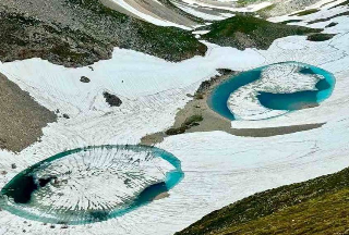 Lago di Pilato - Dopo 8 anni tornano gli “occhiali”: i due bacini si sono nuovamente uniti