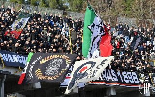 Cittadella-Ascoli: tifosi bianconeri, superata quota 200