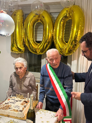 Monte Urano festeggia i 100 anni di Dario Perticarà: “Un secolo di vita che è patrimonio della comunità”