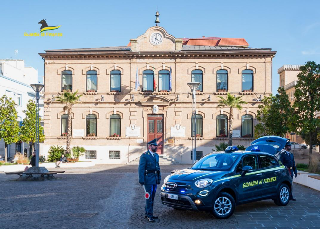 Finanza stoppa traffico illecito da milioni di tonnellate di rifiuti ferrosi: 8 denunce