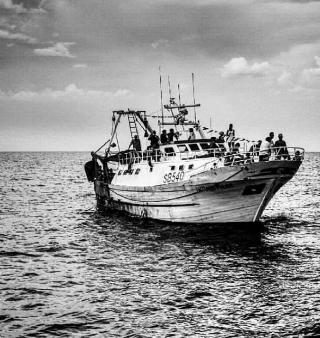 San Benedetto - Incidente al largo del porto, affonda peschereccio: salvo equipaggio