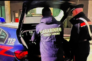 Controlli nei bar durante le feste: telecamere non autorizzate, estintori non in regola  e problemi di sicurezza