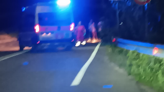 Ascoli Piceno - Auto urta un tombino: grave incidente a Campolungo,