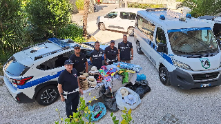 Numana – Sequestrati ombrelloni e materiale da spiaggia privi del marchio Ce