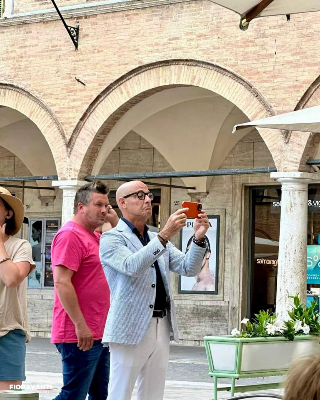 L’attore Stanley Tucci in visita ad Ascoli Piceno