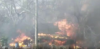 Tolentino – Capanno agricolo va a fuoco: muoiono diversi animali 