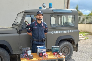 Chieti - Richiami illegali per uccelli migratori, sequestri della Forestale