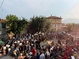 Colli del Tronto - Palloncini bianchi e rombo dei motori per l’ultimo saluto a Simone Di Emidio