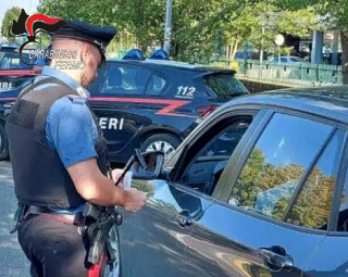Fermo - Controlli antidroga dei carabinieri: sequestri e numerose segnalazioni in vari comuni