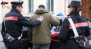 Carabinieri Fermo arrestano due pregiudicati in esecuzione di ordini di carcerazione