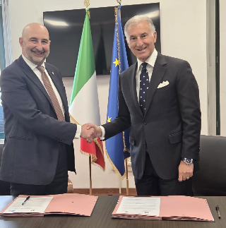 Accordo Prefettura-Tabaccai, più sicurezza contro furti e rapine: firmato il protocollo a Pescara
