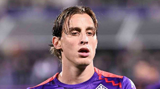 Il centrocampista della Fiorentina Bove ricoverato ad Ancona