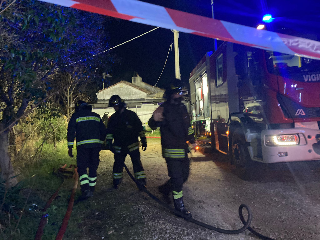 Incendio in un casolare a Sant’Elpidio a Mare, morto 55enne