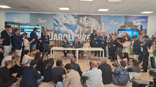 Acquaroli: "Ringrazio i miei cari e tutti i marchigiani"