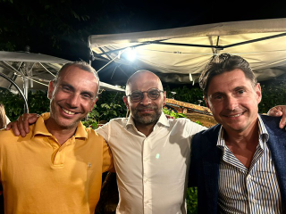 Grande partecipazione alla Locanda Centimetro Zero: Luca Trapanese presenta "Una famiglia imperfetta"
