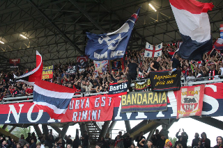 Samb-Chieti, "sold out" anche la Tribuna Est Mare: restano pochi biglietti di Tribuna Laterale Nord