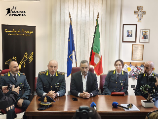 Teramo - Peculato da 800mila euro: arrestato funzionario pubblico