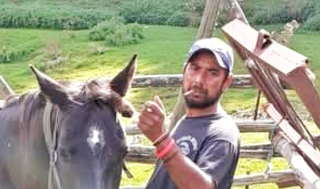 Ucciso dal calcio di un cavallo, 39enne muore in ospedale