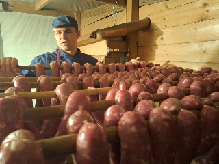 Senigallia – La tradizione natalizia della salsiccia matta