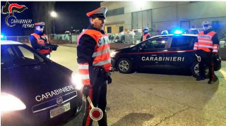 Controlli stradali dei carabinieri per le feste di Pasqua