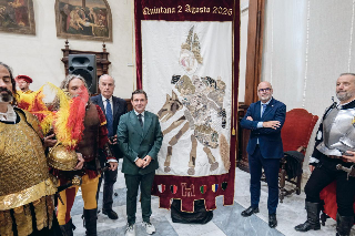 Quintana di Ascoli - Presentato il Palio di agosto, realizzato da Marras