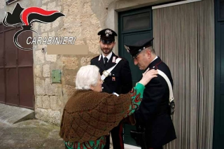 Caos sulla SS16 a Grottammare, due truffatori bloccati da Carabinieri e Polizia