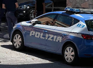 Ancona - Minacciava di morte la madre, 28enne allontanato da casa