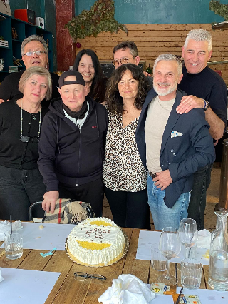 Ascoli Piceno - Suona la campanella dopo 49 anni per la 5B del 1977